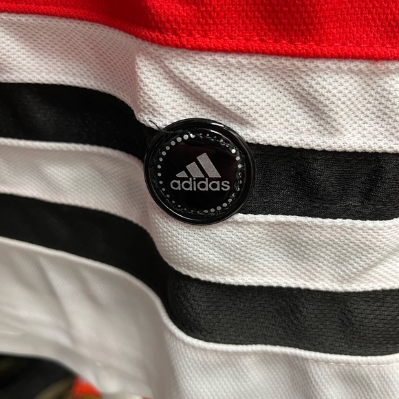 Chicago Blackhawk’s Jersey - Picture 3 of 4